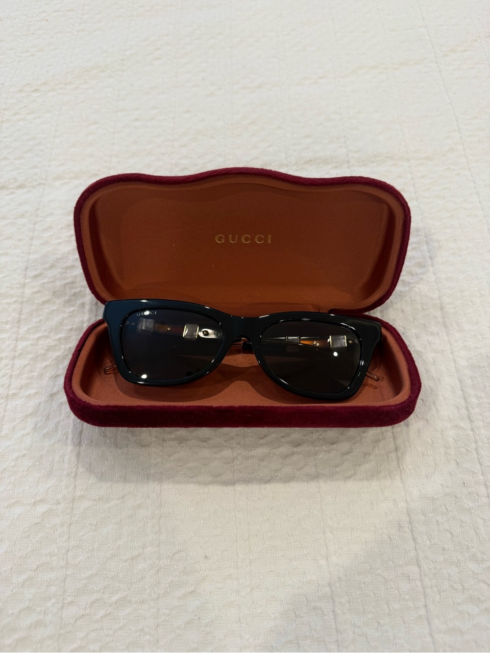 Gucci Black Oversized Cat-Eye Sunglasses